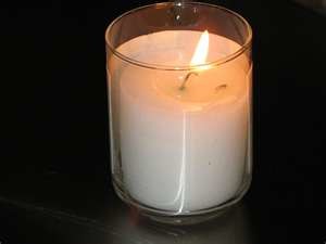 yartzeit candle-white